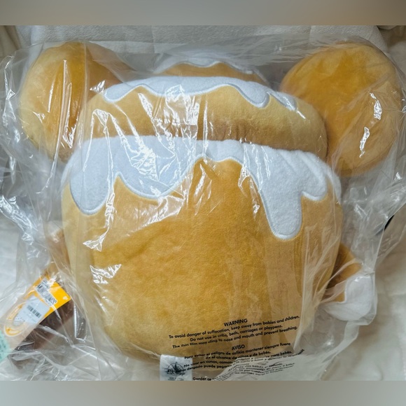 Disney Munchlings Cinnamon Swirl Bun Mickey Mouse Scented Medium Plush *NEW* - Picture 7 of 9